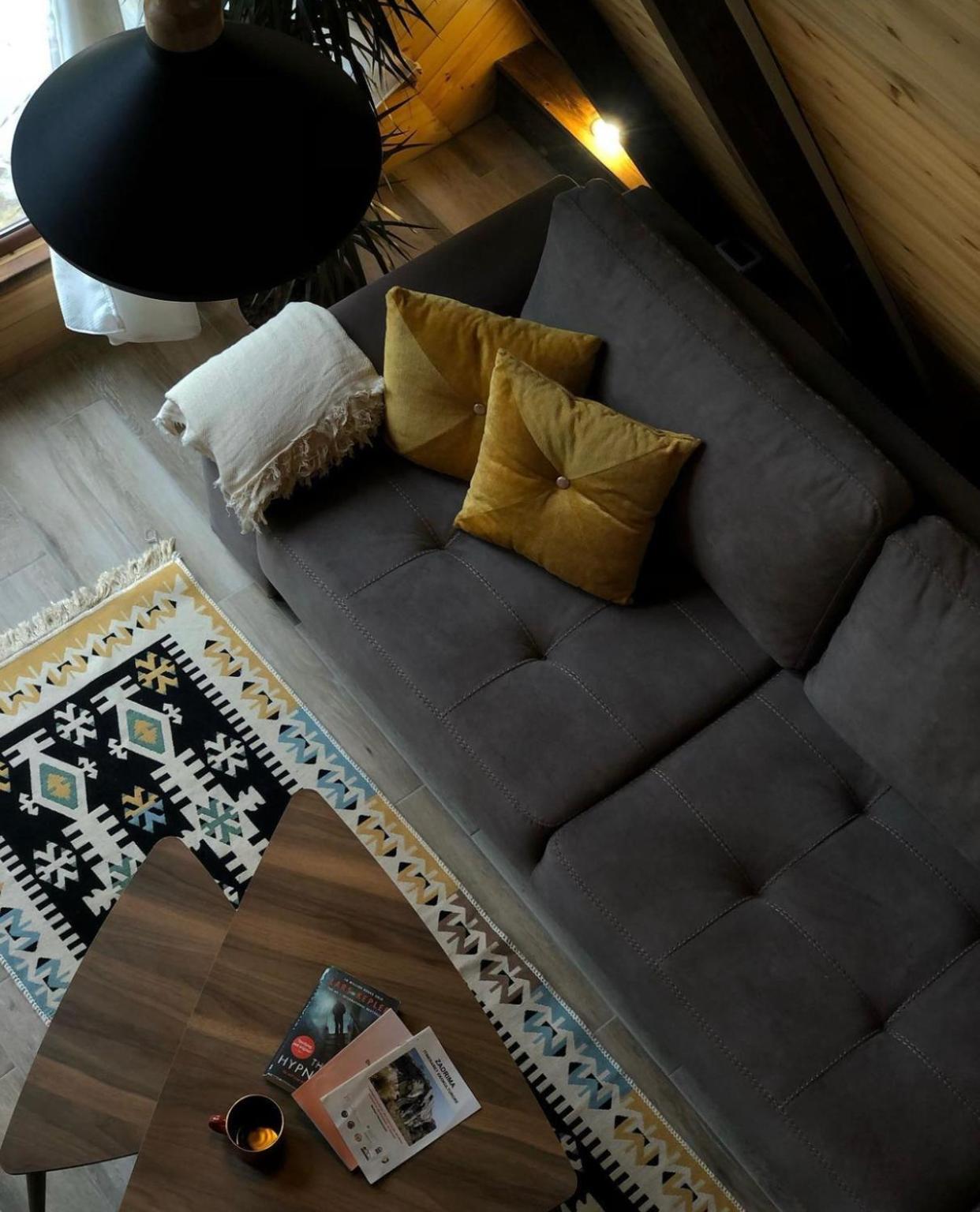 Agora Farmhouse Koman Екстериор снимка